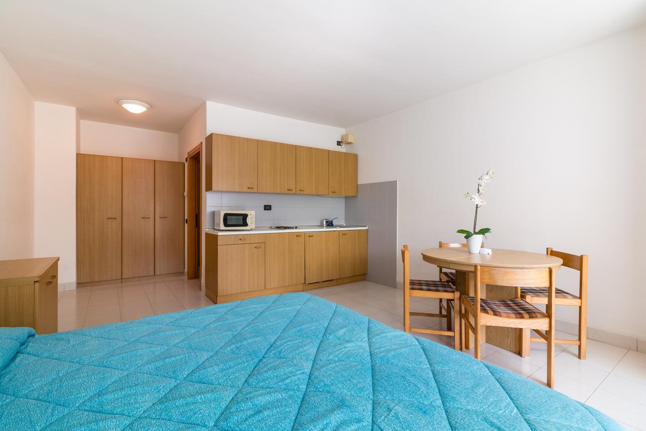 Residence Marina 리바 델 이탈리아 베로나 외부 사진
